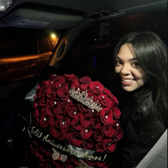 Meet your Posher, Ashley - Picture 1 of 1